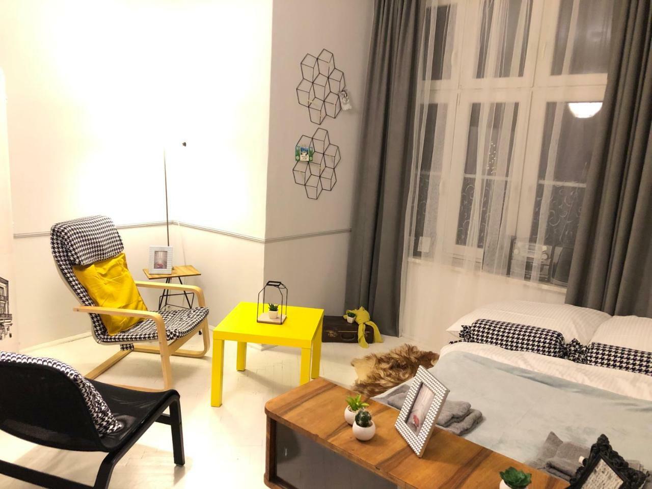 Luxury Retro Apartment, City Center, Wifi Krakow Bagian luar foto