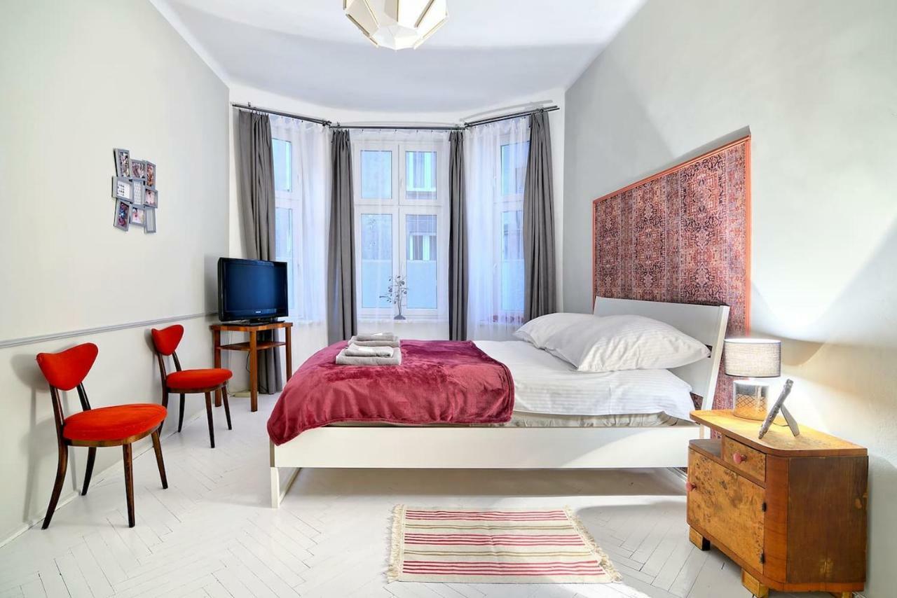 Luxury Retro Apartment, City Center, Wifi Krakow Bagian luar foto