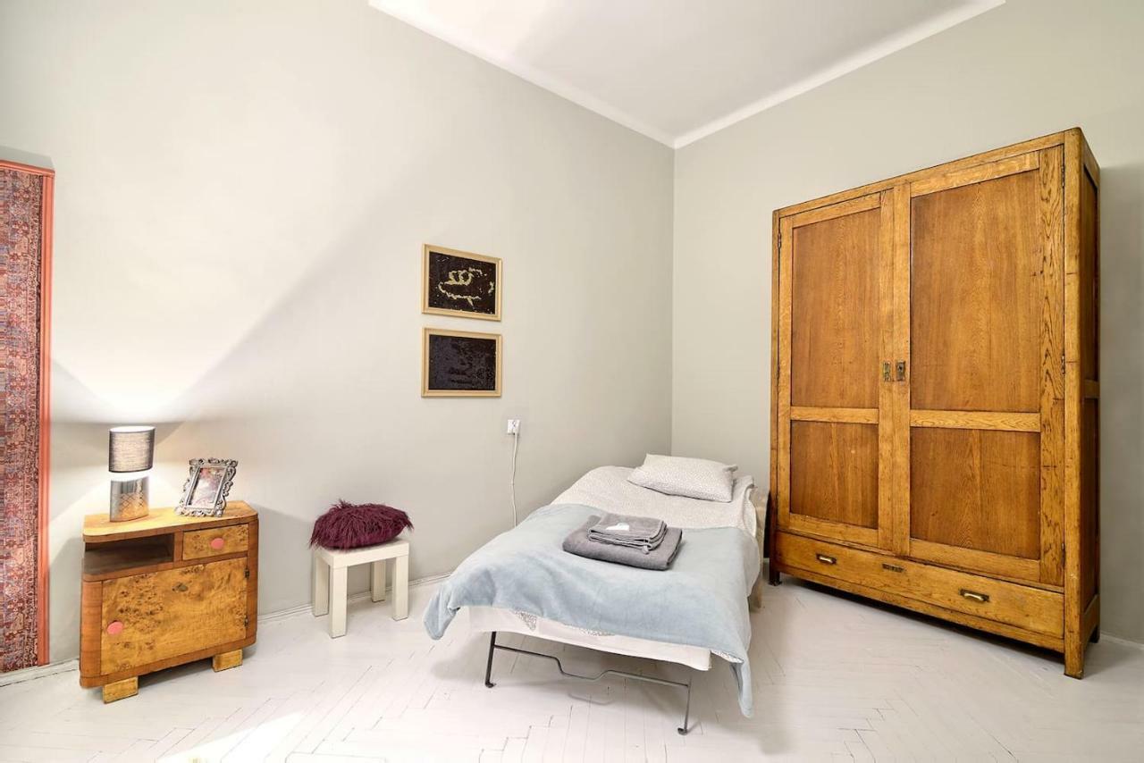 Luxury Retro Apartment, City Center, Wifi Krakow Bagian luar foto