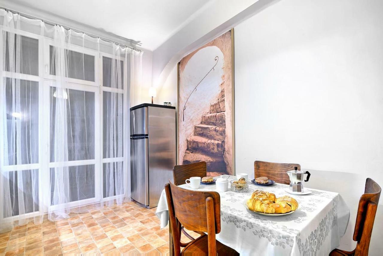 Luxury Retro Apartment, City Center, Wifi Krakow Bagian luar foto