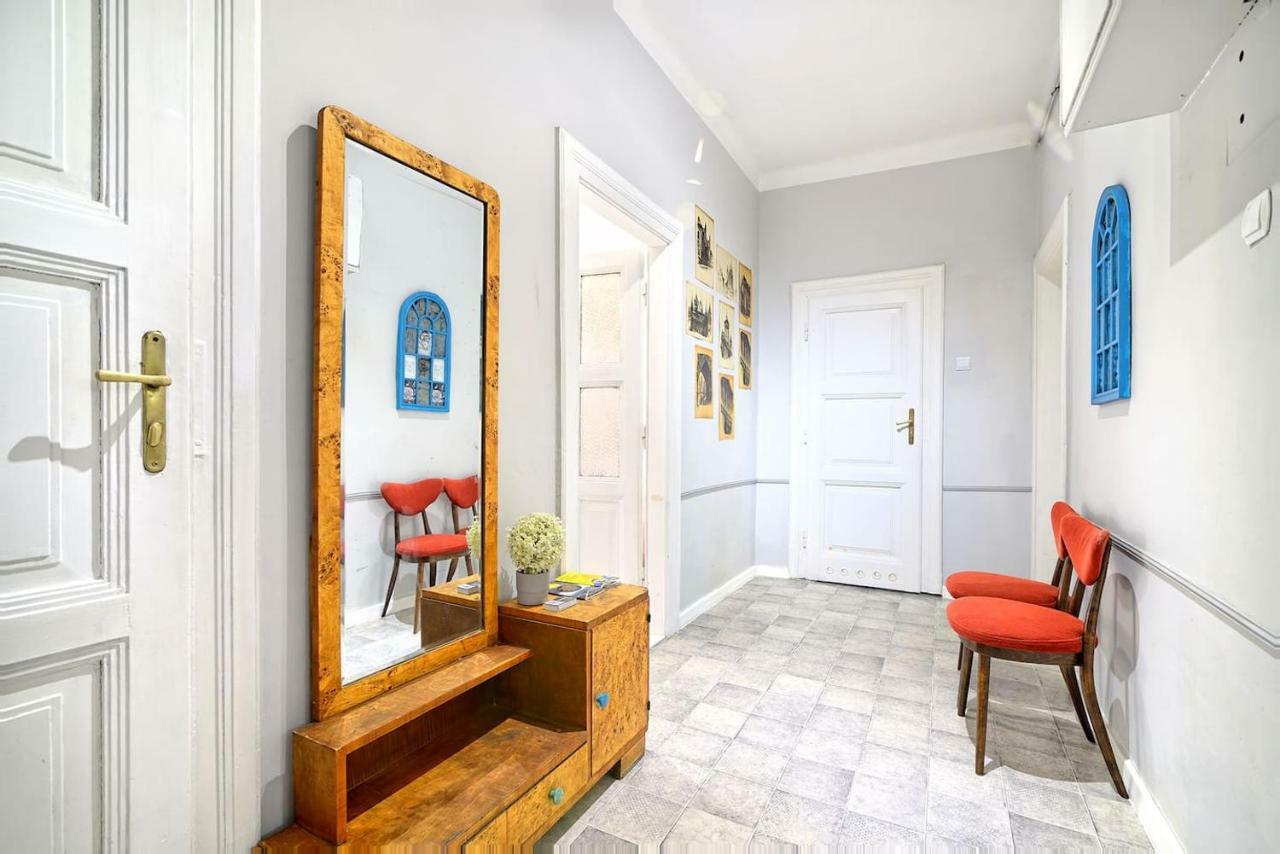 Luxury Retro Apartment, City Center, Wifi Krakow Bagian luar foto