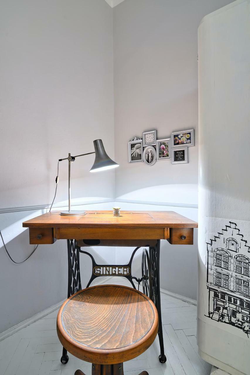 Luxury Retro Apartment, City Center, Wifi Krakow Bagian luar foto
